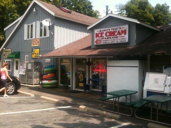 Ray's Helova Deli & Discount